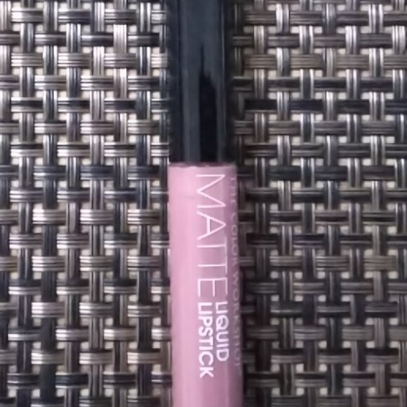 4PC The Color Workshop Liquid Lipsticks 2 Metallic 2 Matte Red Pink & Nude - Picture 2 of 7